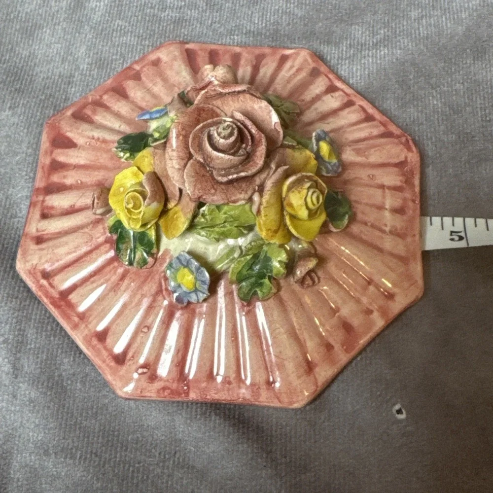 VINTAGE Capodimonte Cupcake Trinket Box Ring Dish Italy Pink Floral topper VGUC!
